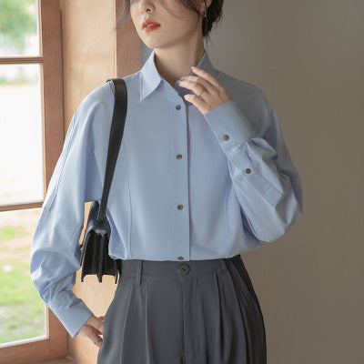 French-style women's shirt, 2026 spring and autumn, white top, new design, layering, niche style, long-sleeved, wrinkle-resistant shirt.