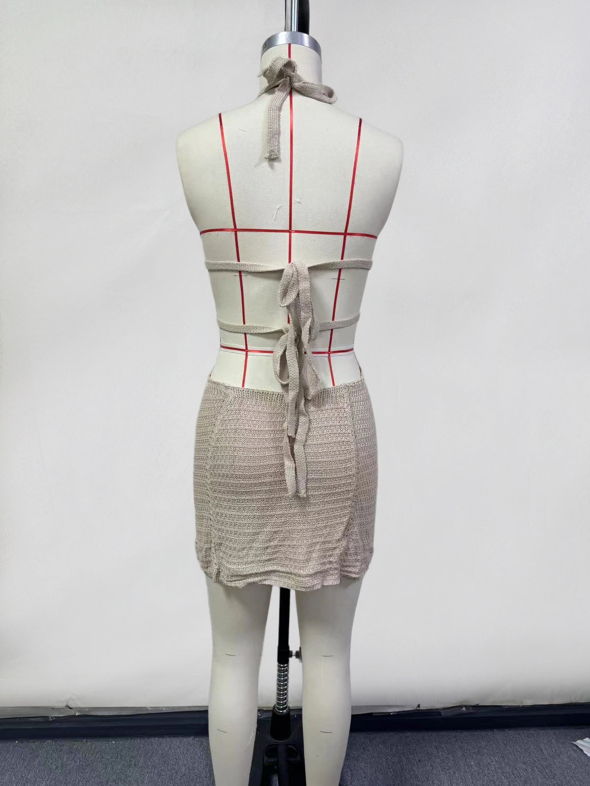 2023 European and American ins style hot selling new sexy street style pure desire halter neck wrap chest hollow lace dress female