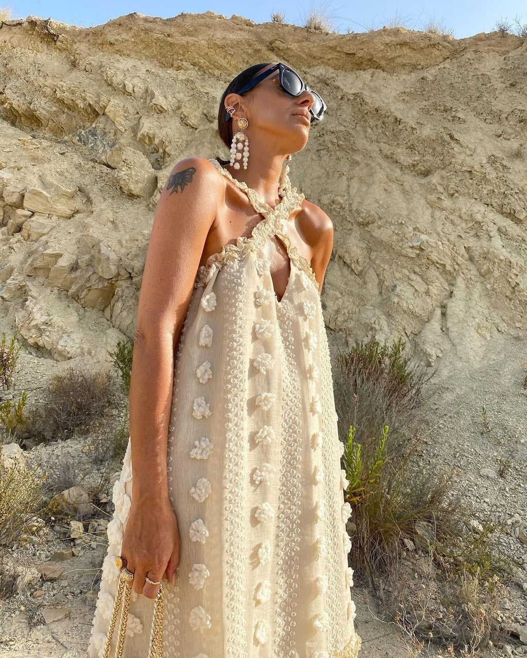 2023 Fashion Halter Three-dimensional Flower Floor-Mopping Cake Dress Cross-border Supply European and American Foreign Trade Lace Long Dress