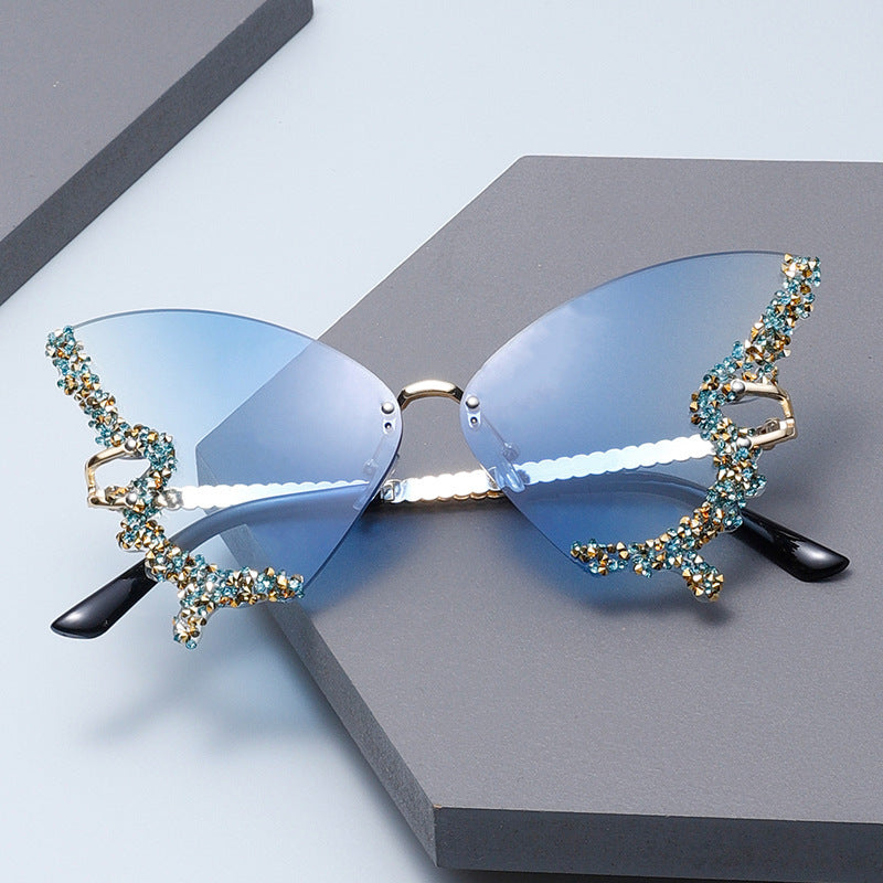 Cross-border new butterfly shape diamond frameless sunglasses for women fashion personality exaggerated sunglasses European and American Internet celebrity broken diamonds