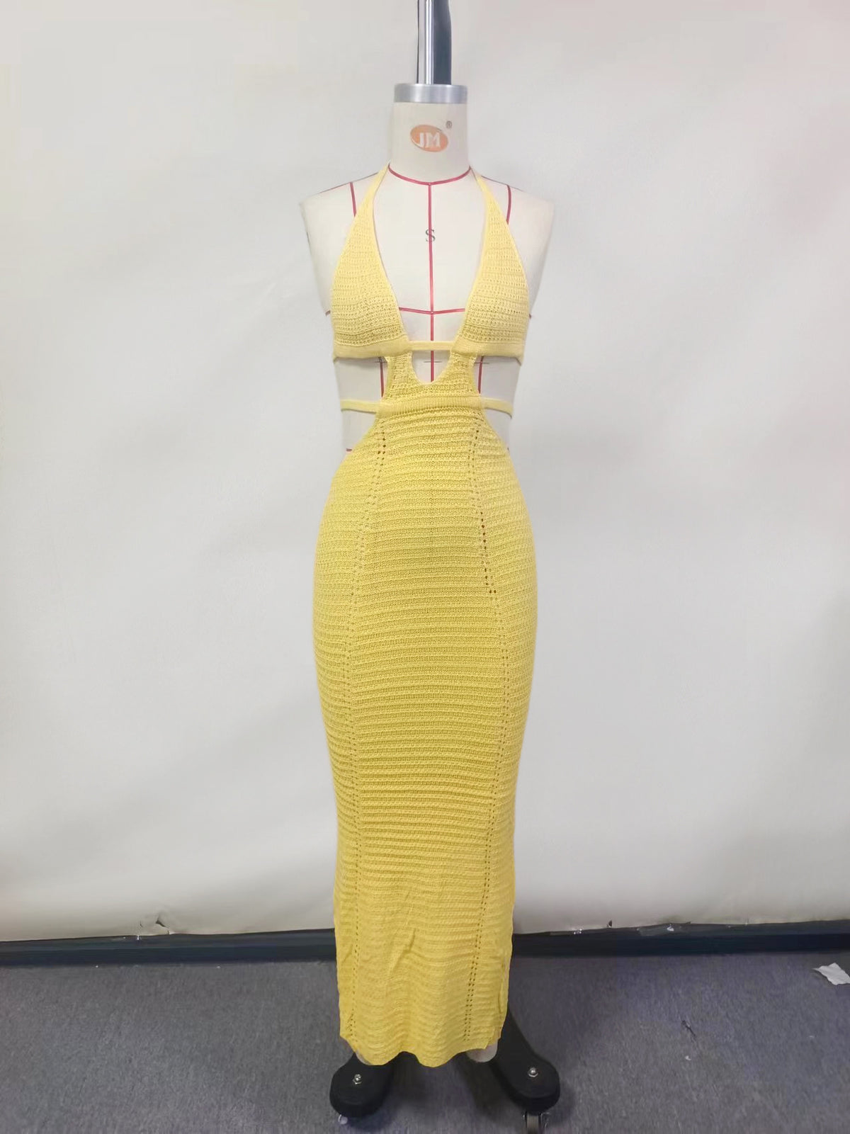 2023 European and American ins style hot selling new sexy street style pure desire halter neck wrap chest hollow lace dress female
