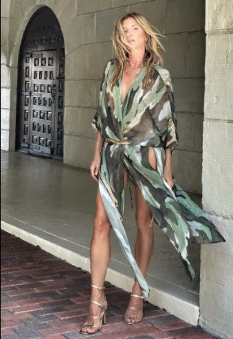 Cross-border foreign trade independent station new 2021 summer printing large size sunscreen beach loose holiday chiffon cardigan women