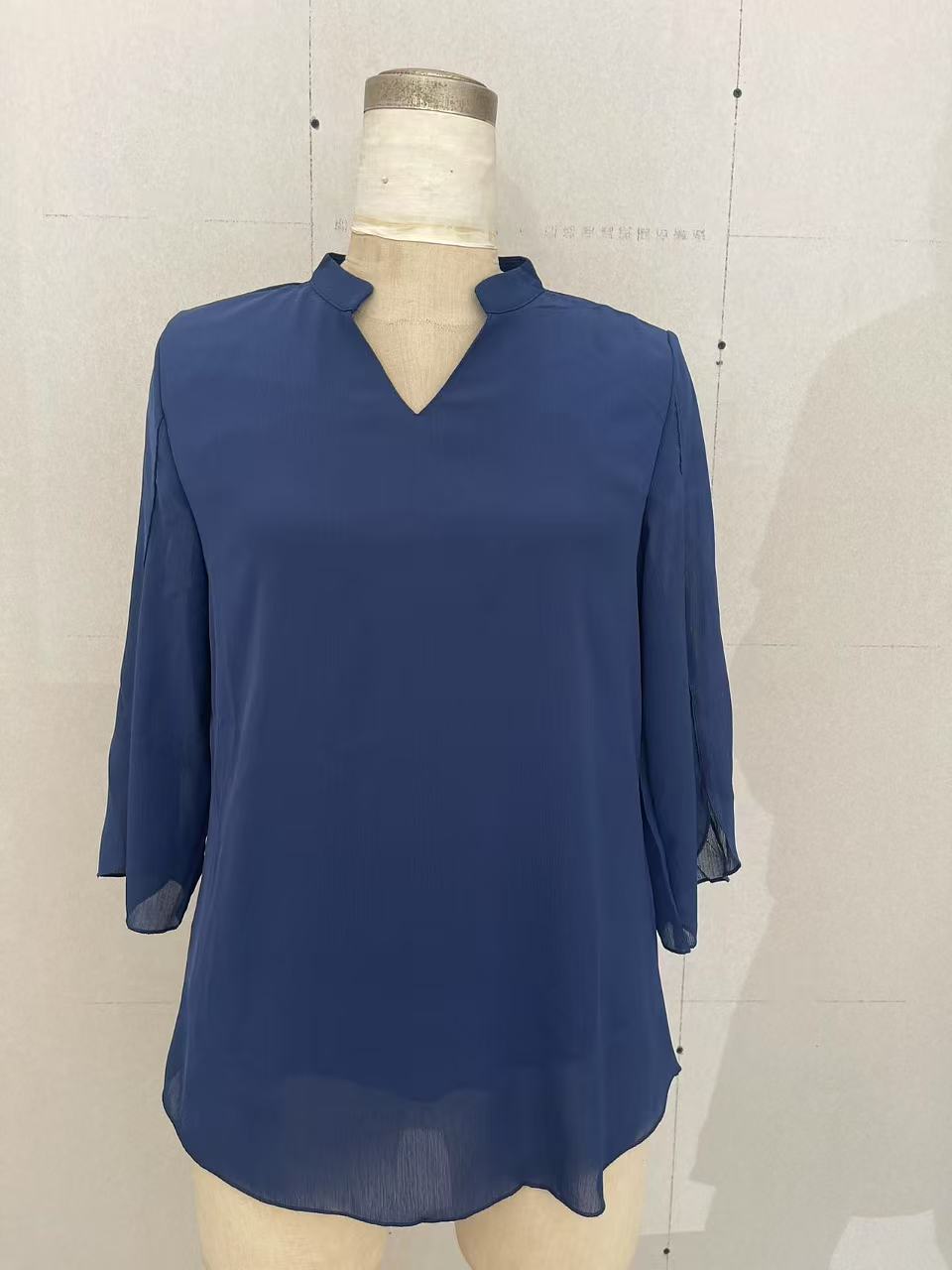 2025 Cross-Border Amazon Casual Summer New European and American Style Women's Petal Sleeve Top Loose V-Neck Chiffon Shirt