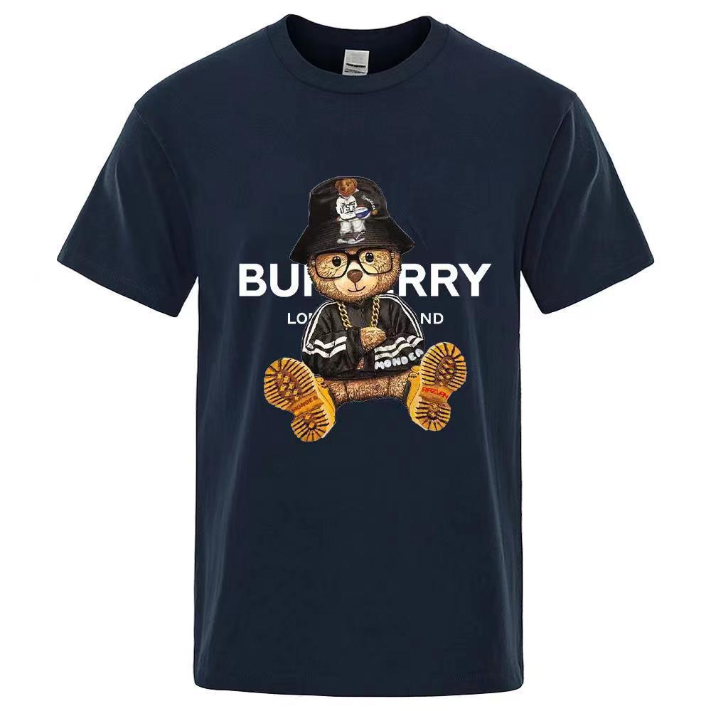 Factory direct stock of trendy new men's T-shirts with bear print, loose fit, crew neck, and sporty design.