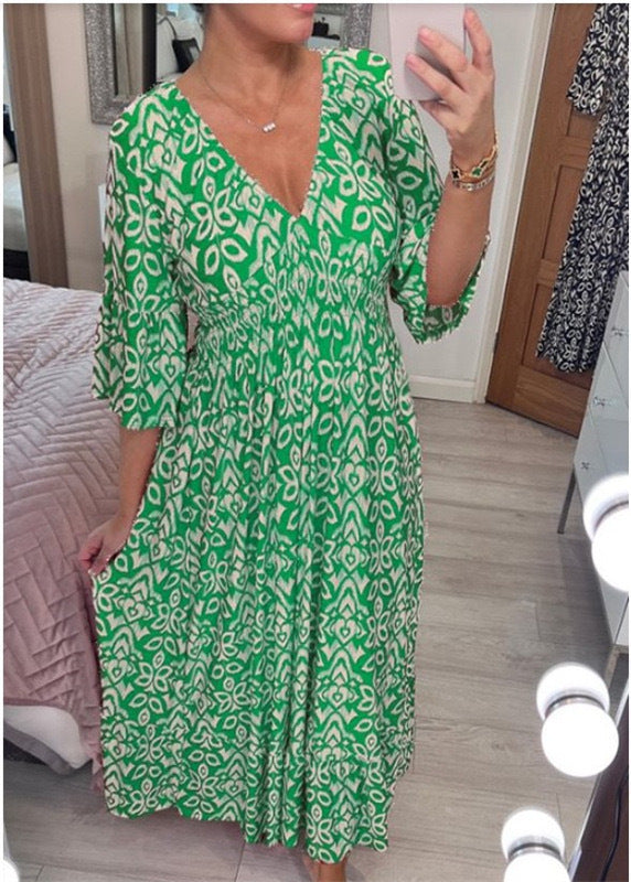 2024 Summer New Amazon Super Fairy V-neck Dress Seaside Vacation Beach Dress Printed Loose Long Dress Women