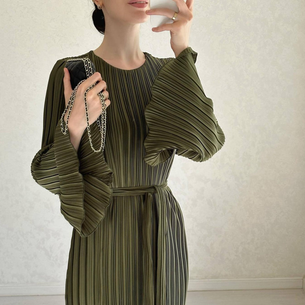 Amazon European and American clothing 2023 new autumn long skirt temperament pleated bell sleeve mid-length dress