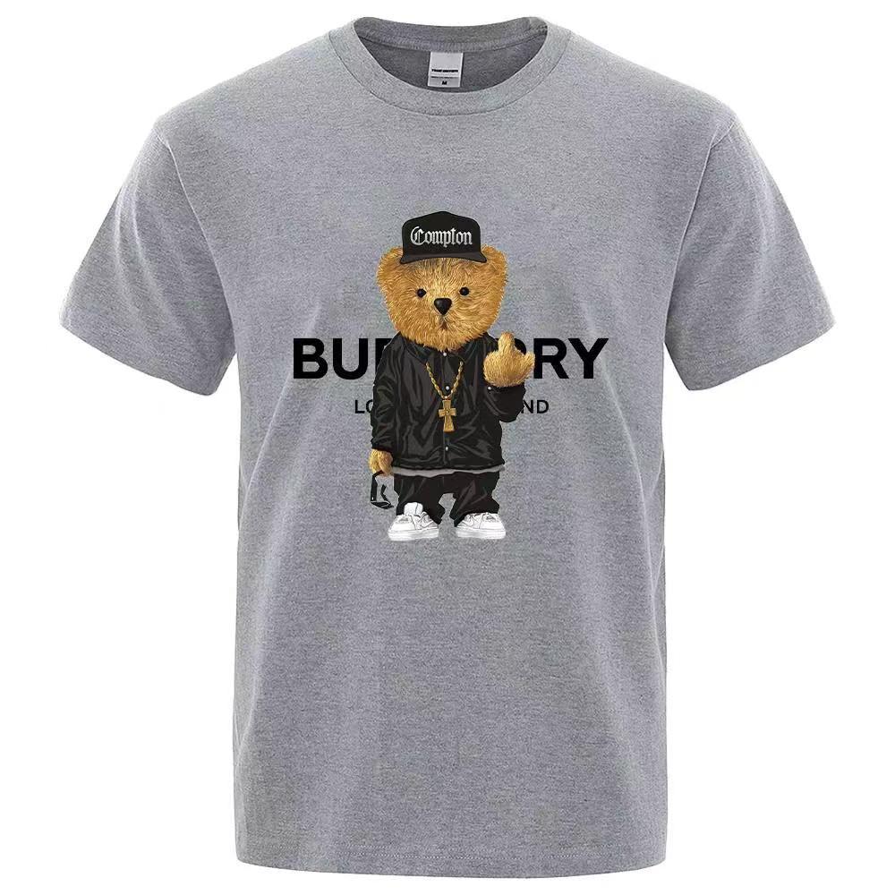 Factory direct stock of trendy new men's T-shirts with bear print, loose fit, crew neck, and sporty design.