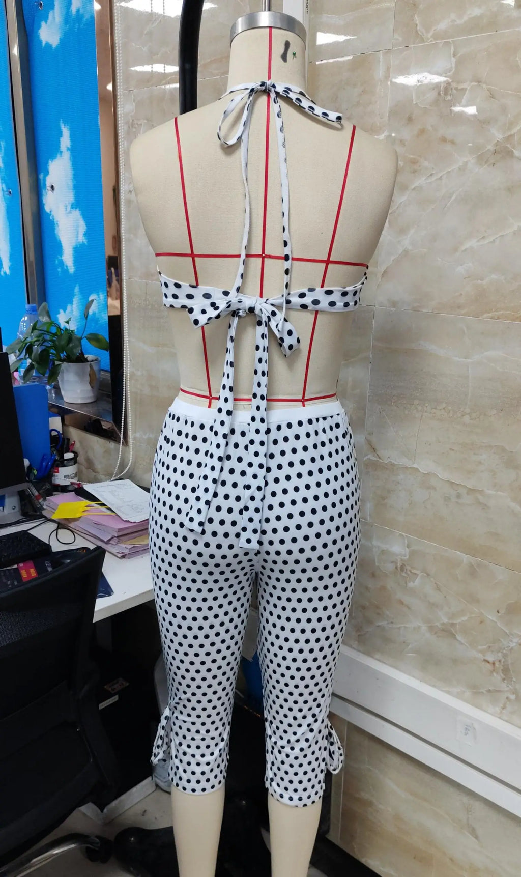 Women Two Piece Outfits Black Polka Dot Halter Crop Top and Capri Set Summer Sets for Women Casual Beachwear and Party Clothes