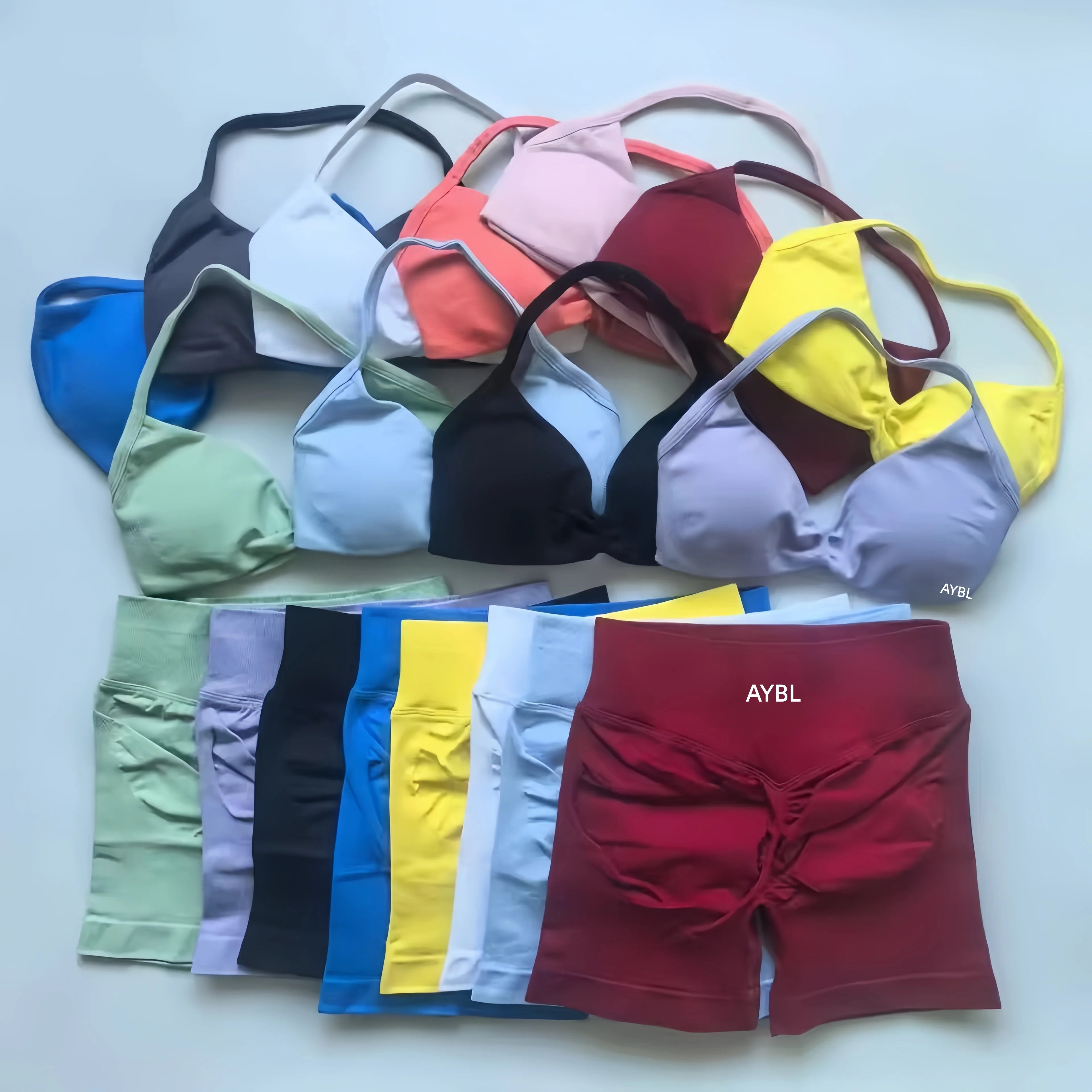 2 Pieces Women Sports Yoga Bra Set Running Gym Top Adapt Seamless Shorts High Elastic Yoga Shorts Gym Seamless Workout Halter