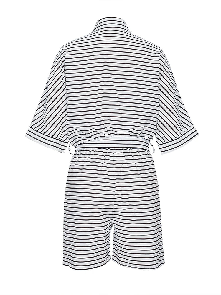 Women's Striped Short Sleeve Romper, Turn-Down Collar Tie Waist Short Jumpsuit, Casual Beach Outfit for Summer Vacation