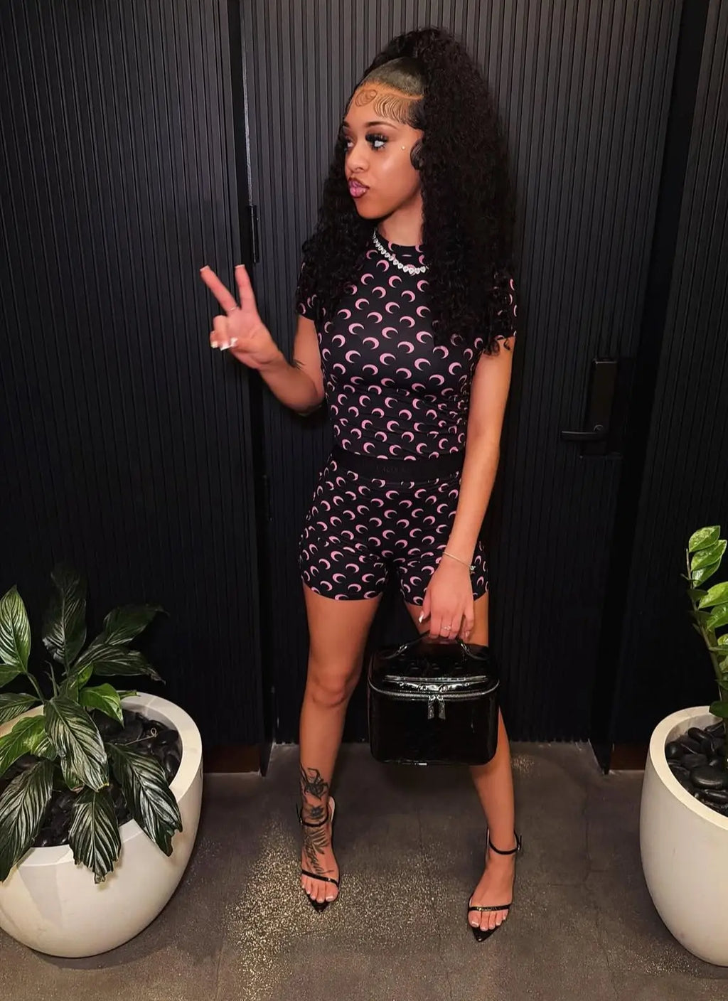 STYLISH LADY Moon Print Two Piece Set Women Sexy Slim Fit Short Sleeve Crop Top And High Waist Shorts 2026 Club Party Outfits