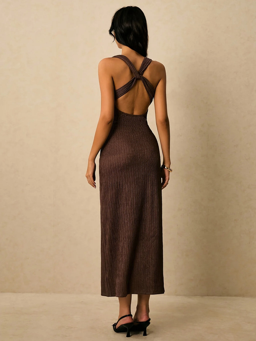 Women's Elegant Long Dress with Metal Decoration Waist-Cinching Bodycon Design
